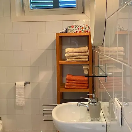 Apartment A Feher Tanya Varalja